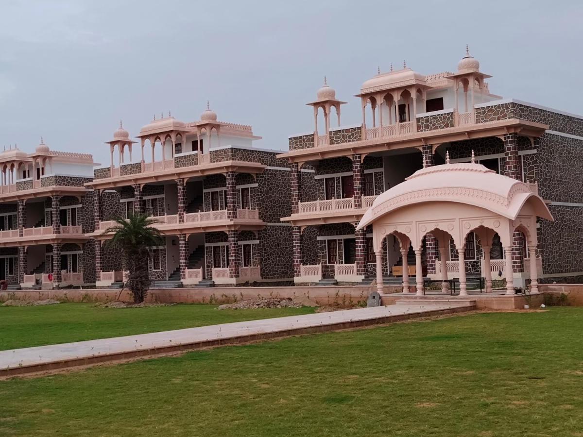 Bhanwar Singh Palace 자이푸르 외부 사진